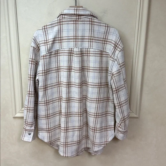 Fornia Snap Front Plaid Shacket Jacket size Medium - Picture 3 of 3